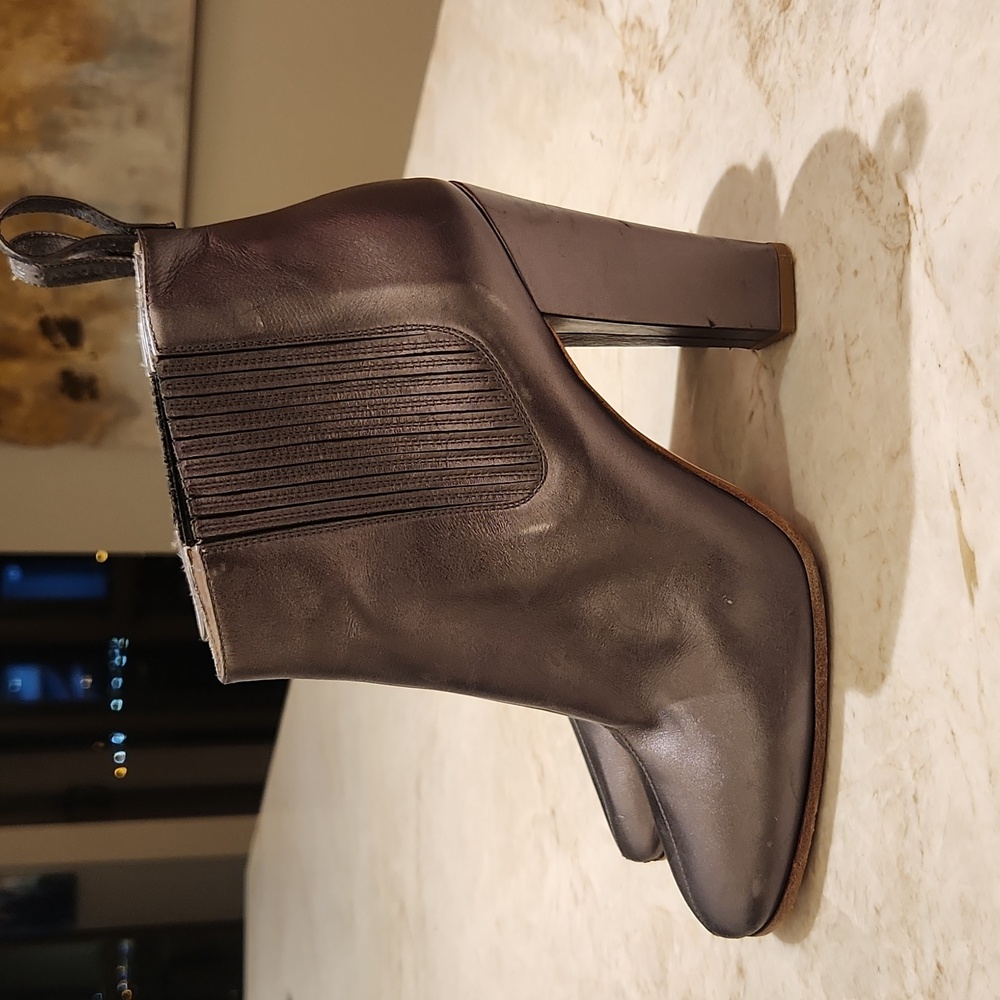 Marc Jacobs Leather slip on boots